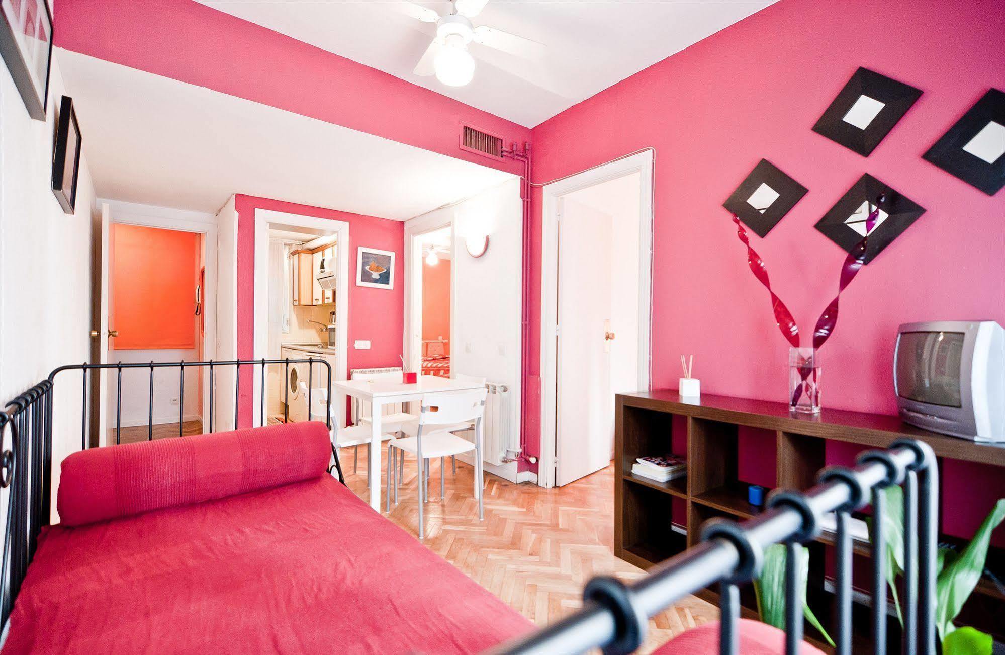 Apartamentos Aqui Me Quedo Madri Exterior foto