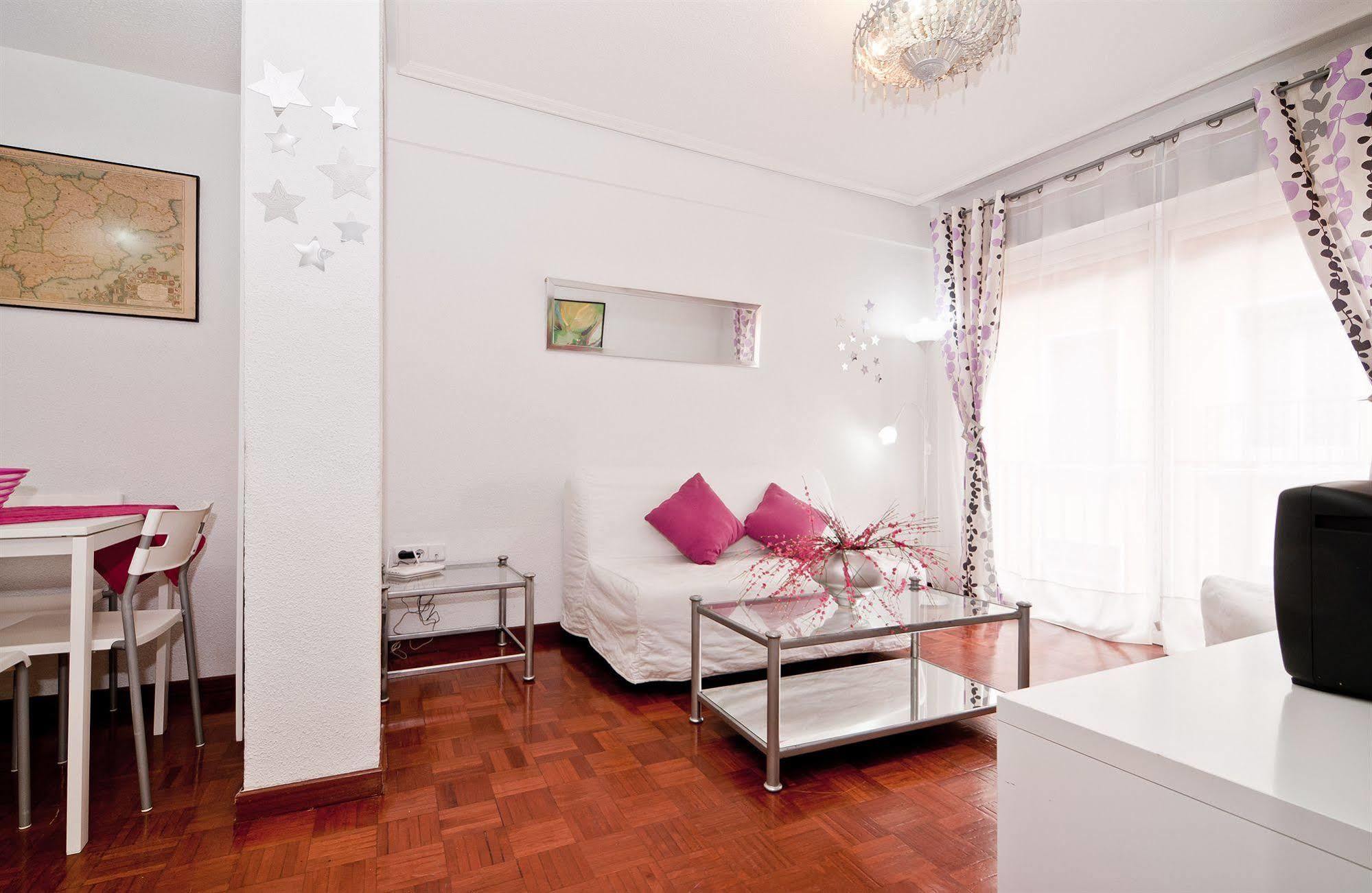 Apartamentos Aqui Me Quedo Madri Exterior foto